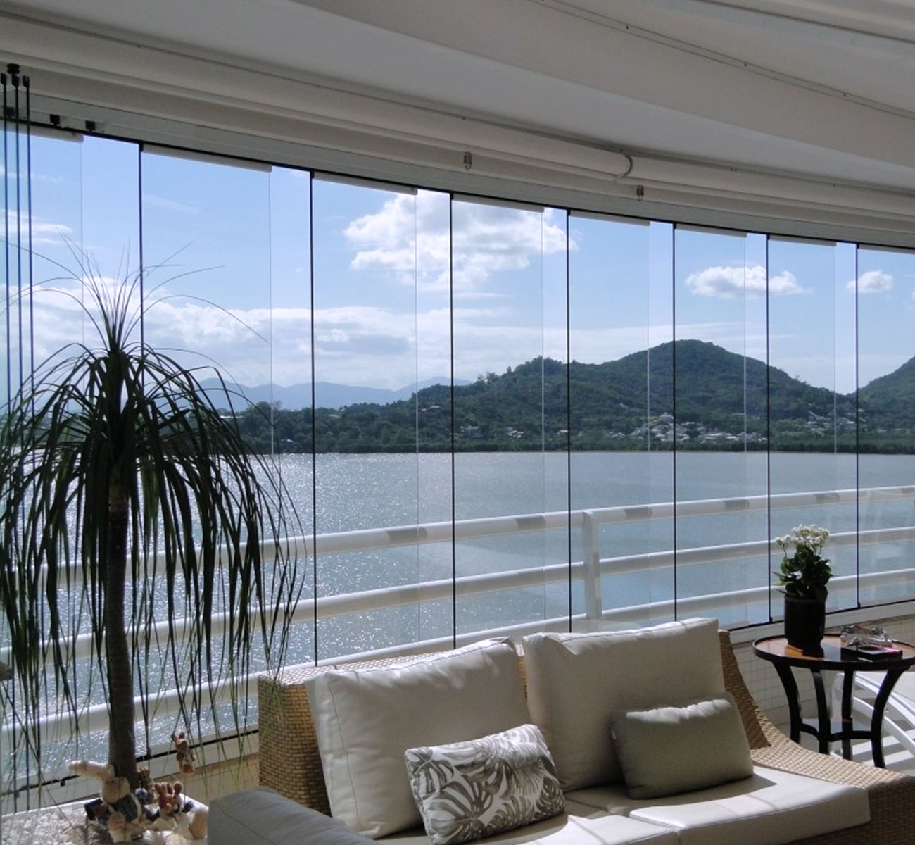 bilirsin-sineklik-cam-balkon-sistemleri-2
